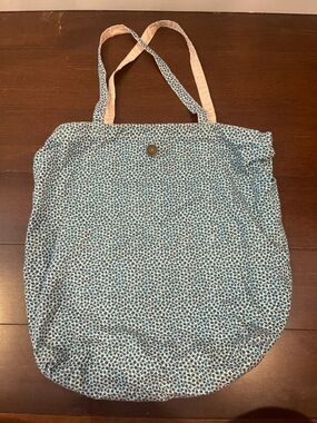 gap reversible blue floral/ pink and white stripe cotton tote